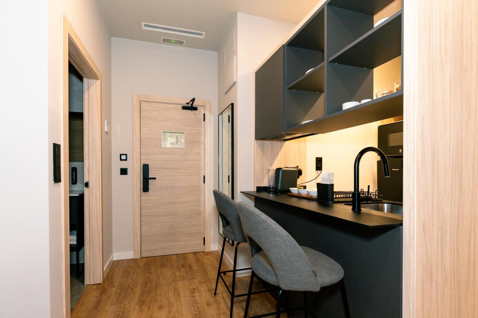 Dorm4you Arena 2 Hotel apartamentowy *