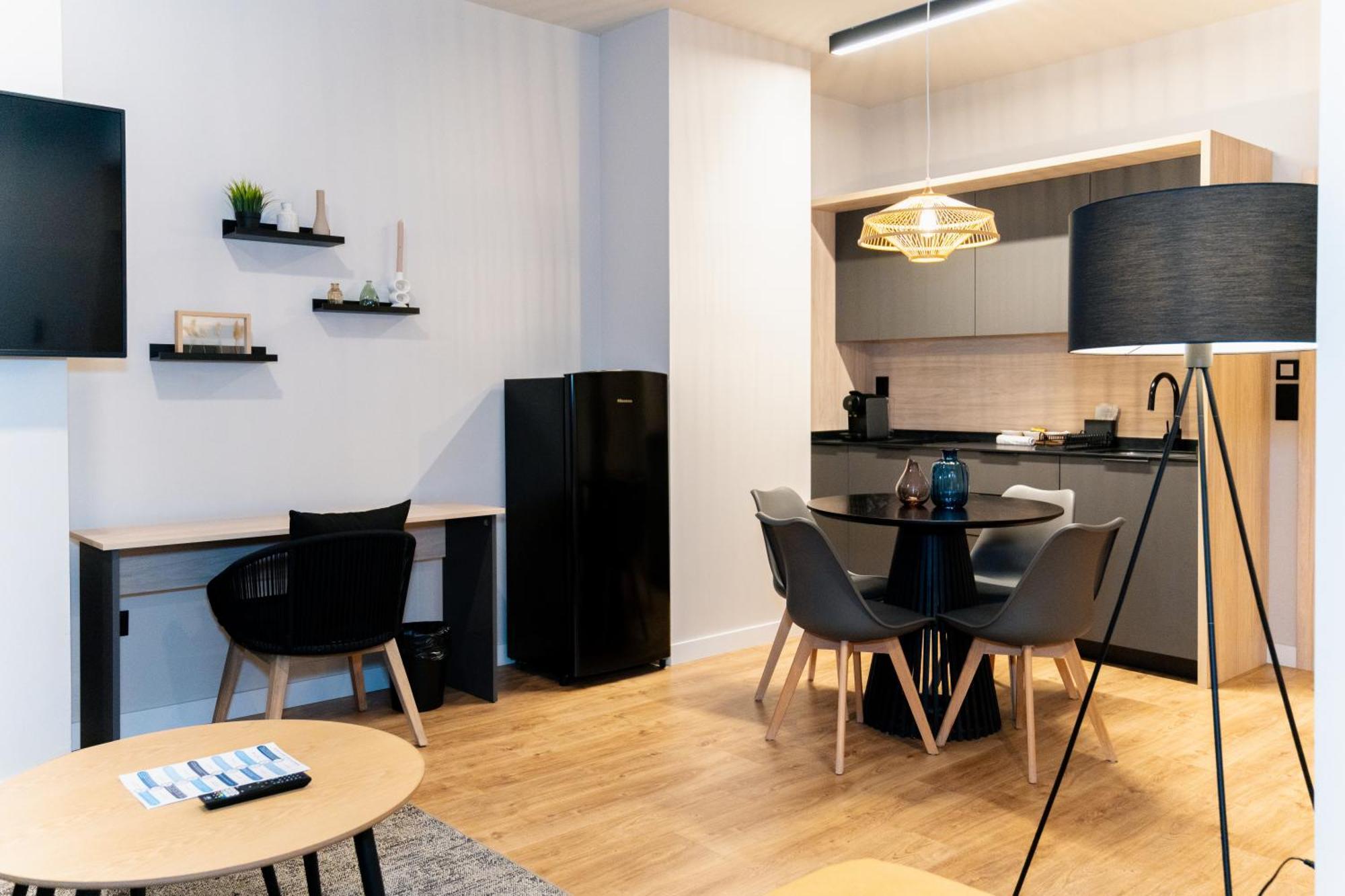 Dorm4you Arena 2 Hotel apartamentowy *