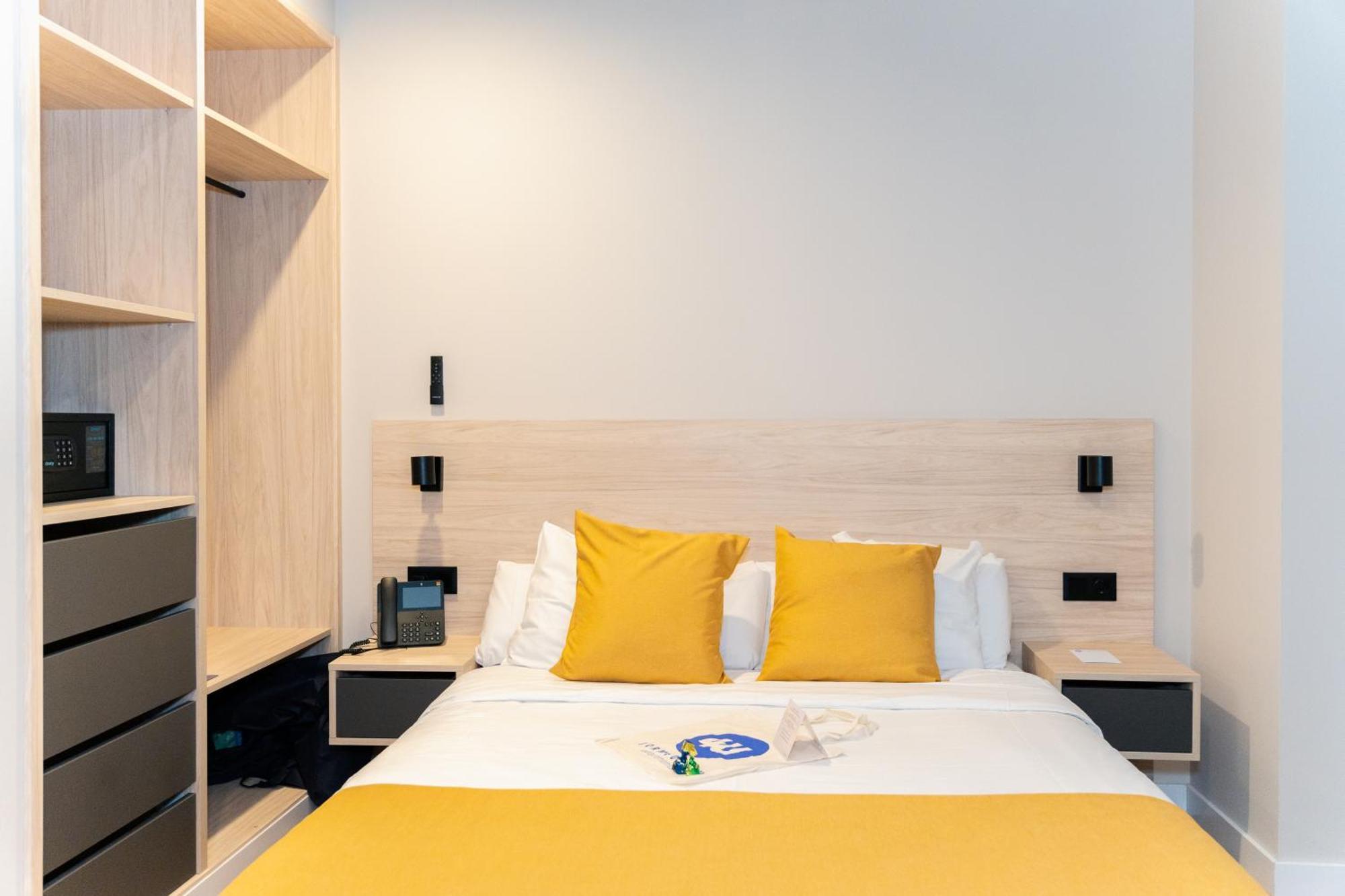 Dorm4you Arena 2 Hotel apartamentowy Walencja