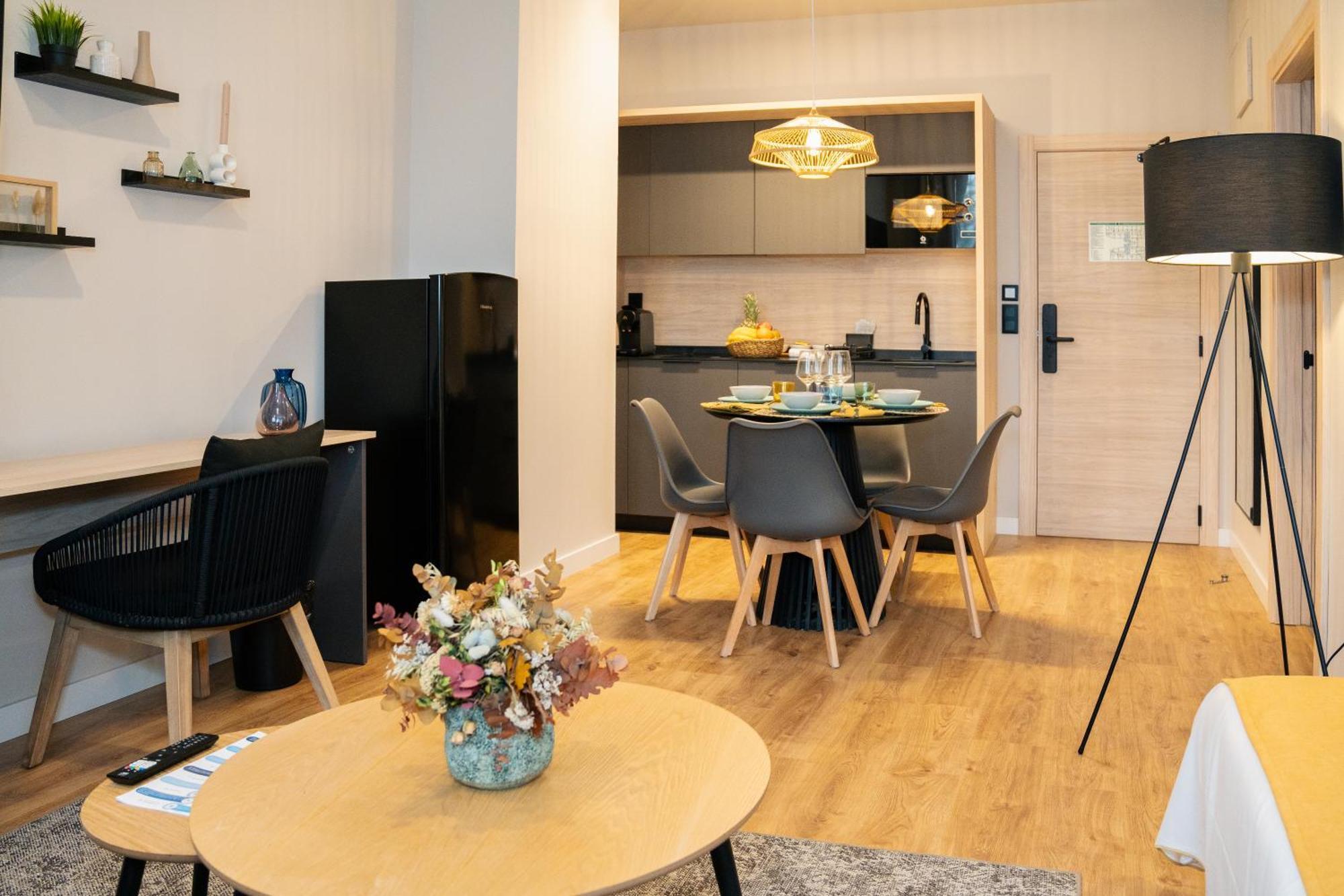Hotel apartamentowy Dorm4you Arena 2 *